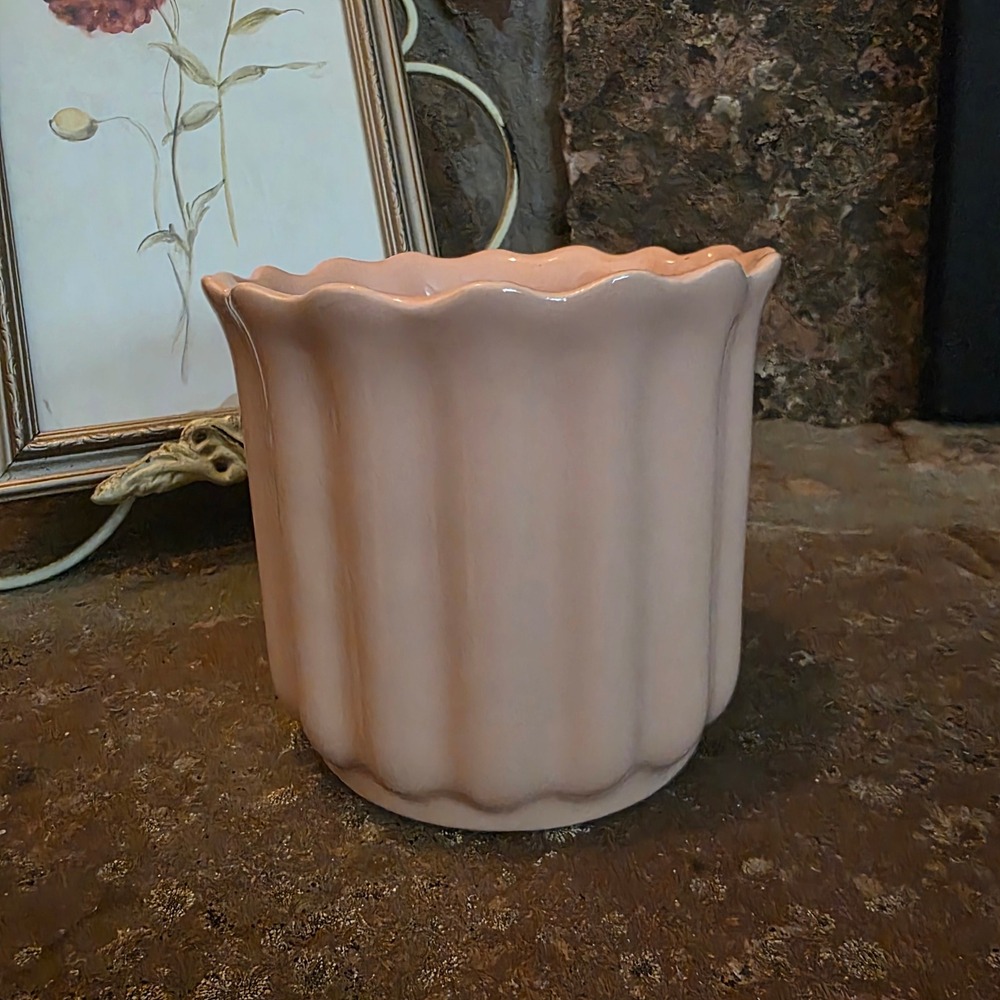 Vintage Peach Pink Scalloped Ceramic Planter Fluted Ribbed Pottery Vase